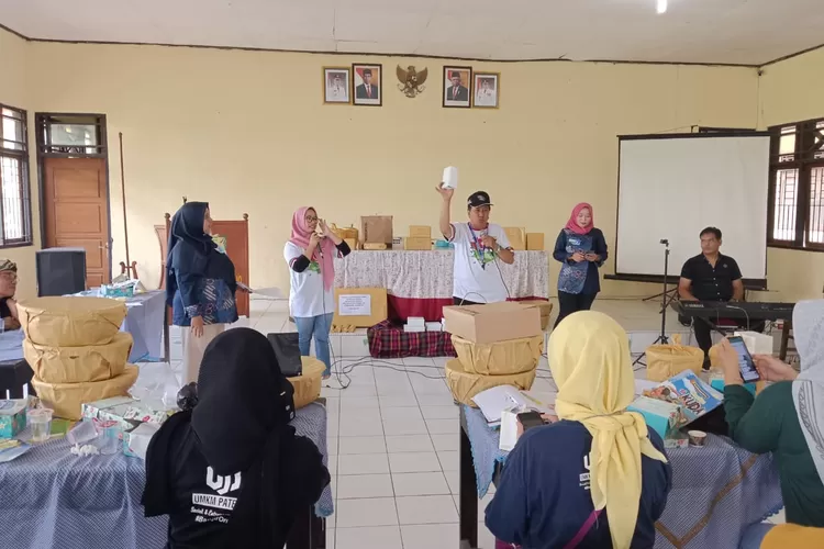 Pertemuan rutin UMKM Pawitan Mukti (Edi Prayitno/Kontributor Kendal)