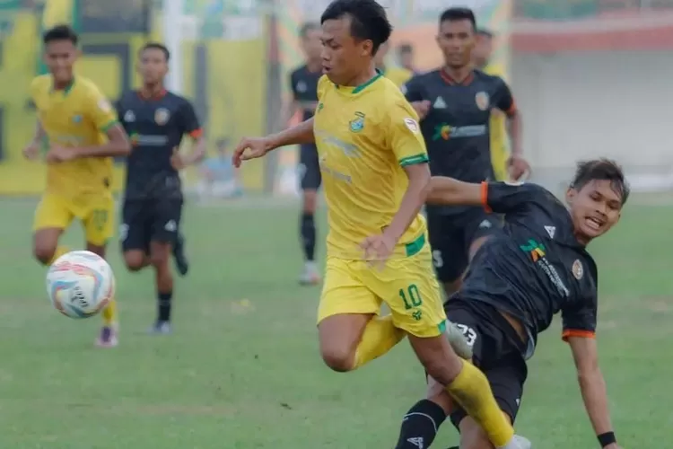 Pertandingan Persip Pekalongan vs Sragen United yang diduga terdapat campur tangan mafia bola. (Instagram Persip)