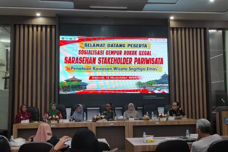 Sarasehan penataan kawasan wisata segitiga emas di Gedung Grhadika Bina Praja Demak (zaidi)