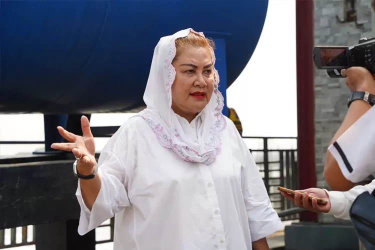 Wali Kota Semarang Hevearita Gunaryanti Rahayu optimistis pembuatan tanggul laut selesai akhir tahun ini. (Pemkot Semarang)