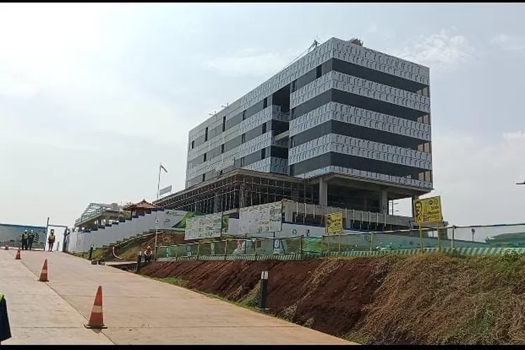Proses pembangunan kantor pengelola KIT Batang. Foto: Muslihun kontributor Batang.