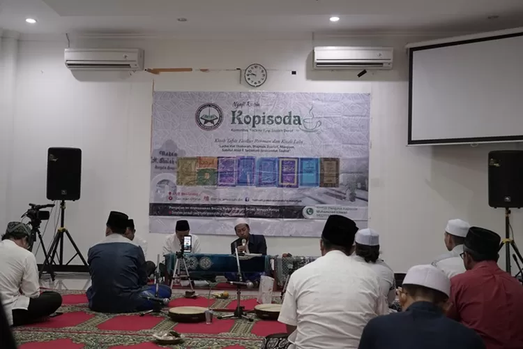 USM - Kopisoda Gelar Pengajian Rutin Kitab Sholeh Darat