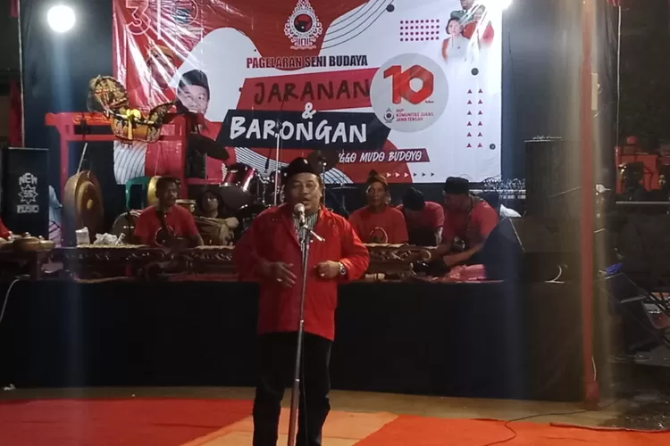 Perayaan HUT Komunitas Juang Jawa Tengah tingkat Kabupaten Batang di Kantor DPC PDI Perjuangan Batang/ kontributor Batang.