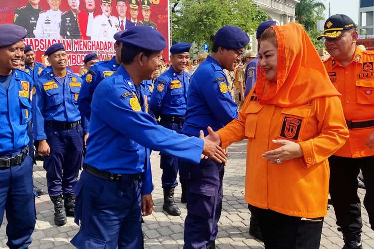 Wali Kota Semarang Hevearita Gunaryanti Rahayu saat memimpin apel kesiapsiagaan bencana.  ((Humas Pemkot))