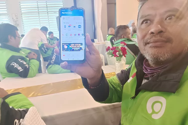Pertamina Patra Niaga Region Jawa Bagian Tengah menggelar  MyPertamina Hero Riders bagi para driver online yang berada di area Kota Semarang. (arri widiarto)