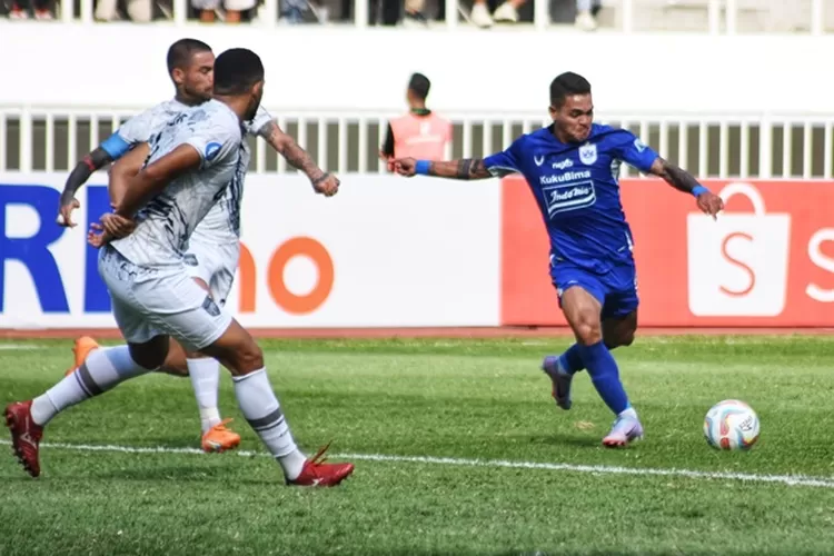 PSIS Semarang saat melawan Borneo FC di Stadion Jatidiri. Agius sudah siapkan strategi saat melawat ke kandang Borneo. (Ayosemarang.com/ Audrian Firhannusa)