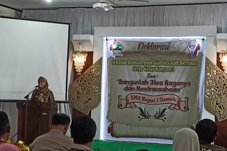 Deklarasi Sekolah Ramah Anak dan Sekolah Bersinar di SMA Negeri 1 Gemuh Kamis 14 desember 2023. (Edi Prayitno/kontributor Kendal)