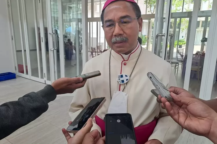 Uskup Agung Semarang Mgr. Robertus Rubiyatmoko mengimbau masyarakat agar lebih bijak jelang pemilu.  (Istimewa)