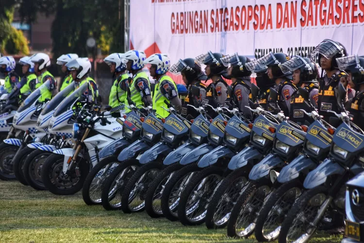 Apel Operasi Lilin Candi 2023 yang digelar oleh Polda Jateng di Lapangan Simpang Lima.  ((Ayosemarang.com/ Audrian Firhannusa))