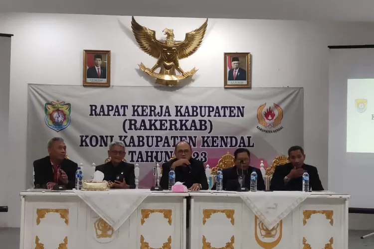 Rapat Kerja Kabupaten (Rakerkab) Koni Kendal Tahun 2023 di Gedung Abdi Praja Kendal, Sabtu 23 desember 2023.  ((edi prayitno/kontributor Kendal))
