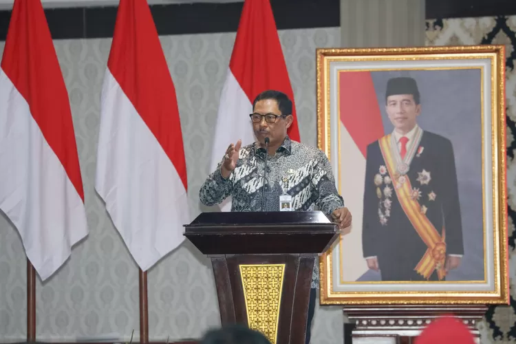 PJ Gubernur Jateng Nana Sudjana mengatakan wilayahnya masih kondusif jelang Pemilu.  ((Humas Jateng))
