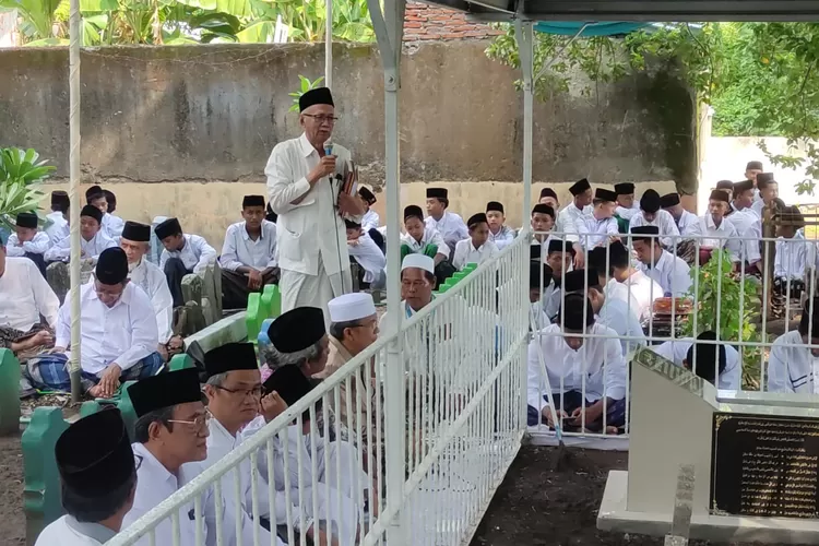 Peringatan Khaul Sayid Hasan bin Shodaqoh bin Zaini Dahlan dipemakaman Grabag Langenharjo (Edi Prayitno/ Kontributor Kendal)