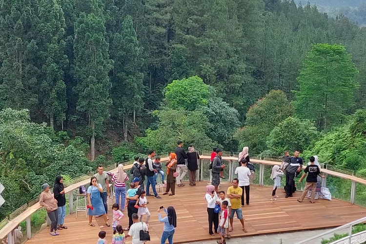 Objek Wisata Kembanglangit Park.  (Foto: Istimewa.)