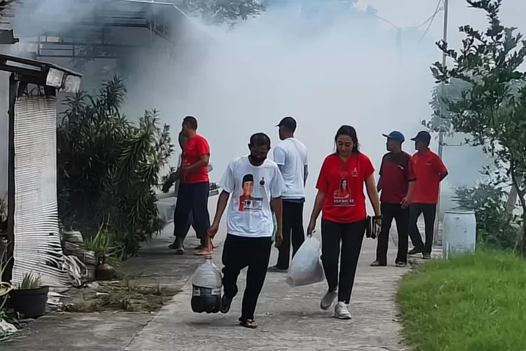  Caleg PDI Perjuangan Dapil 2 Kendal Marya Ulfa (Edi Prayitno/kontributor Kendal)