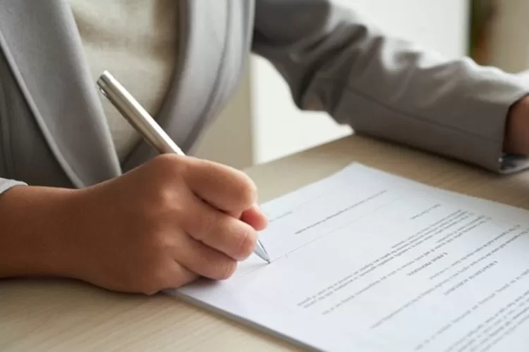 kesalahan dalam surat rekomendasi yang membuat beasiswa LPDP 2024 ditolak (freepik)