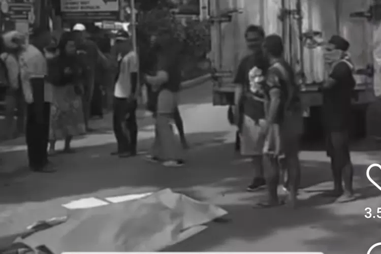 Video amatir kecelakaan maut di Bangetayu Semarang. ((InfoKejadiaSemarang))