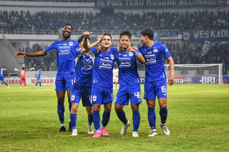 PSIS Semarang bawa 21 pemain untuk melawan Persebaya Surabaya. (Ayosemarang.com/ Audrian Firhannusa)