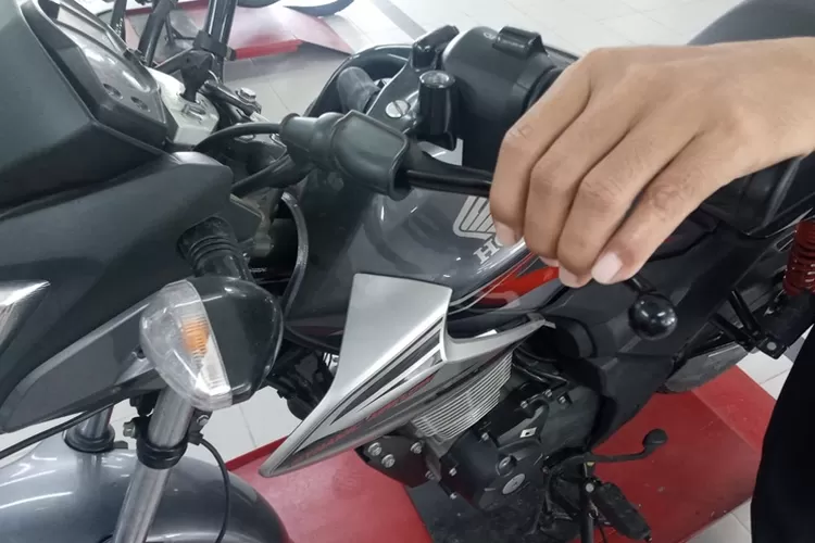 Tips dan Trik Khusus Penggunaan Gigi dan Kopling Motor Manual