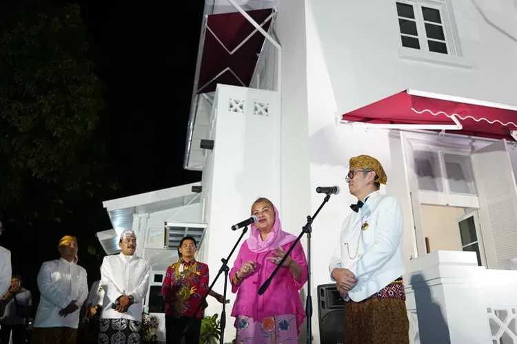 Wali Kota Semarang Hevearita Gunaryanti Rahayu saat meresmikan hasil restorasi bangunan kuno milik BI Jateng karya Thomas Karsten.  (Humas Pemkot)
