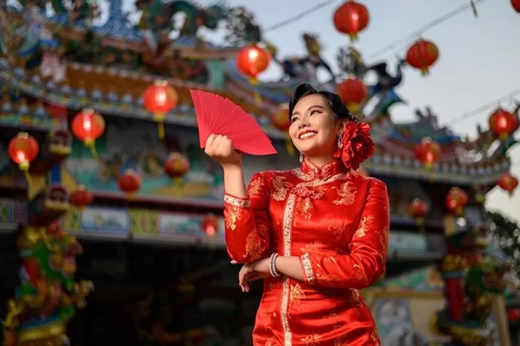 warna baju yang tidak boleh dipakai saat Imlek (freepik)