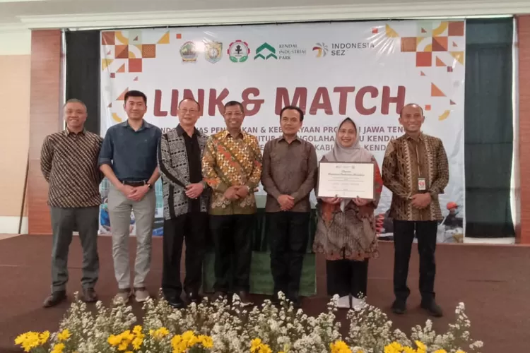 Kerjasama pelaku industri dengan Polifurneka Kendal, Jumat 16 Februari 2024.  (Edi Prayitno / kontributor Kendal)