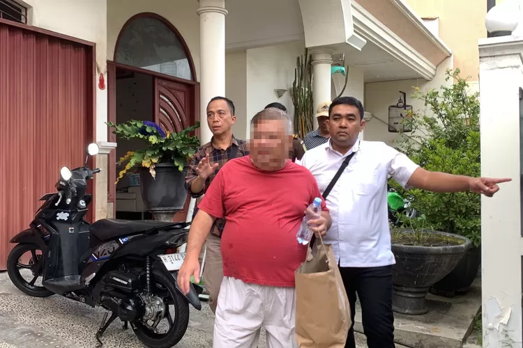 Suryo Antoro, buronan 10 tahun kasus pencucian uang berhasil ditangkap Kejari Semarang.  (Kejari Semarang )