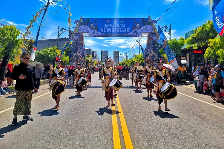 Kirab dalam rangka Hari Jadi ke-453 Kabupaten Banjarnegara, Senin 26 Februari 2024. (dok )