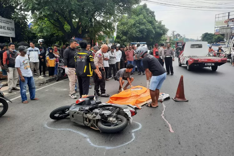 Kronologi Kecelakaan Maut Di Ngaliyan Semarang, Hindari Pejalan Kaki ...