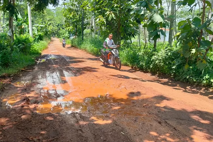 Perbaikan jalan Lebo-Candiareng Kecamatan Warungasem Kabupaten Batang akan segera dimulai.  (Muslihun/Kontributor Batang)