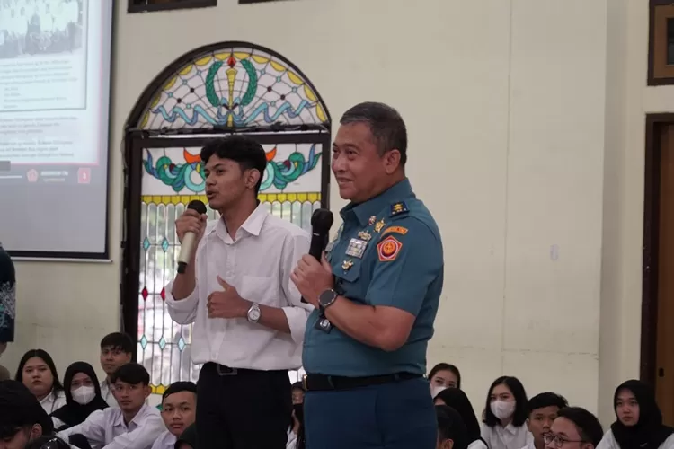 Laksda TNI Kresno Boentoro Mengisi Kuliah Umum di USM