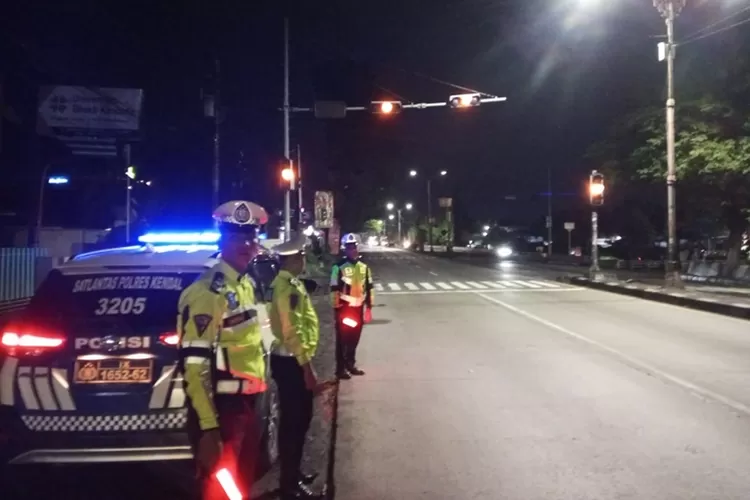 Patroli Satlantas Polres Kendal di tempat rawan kecelakaan dan kejahatan saat Ramadhan 2024.  (edi prayitno/kontributor Kendal)