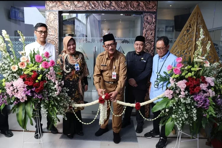 Peresmian Kantor Kas Bank Jateng Kaliwungu berubah status menjadi Bank Jateng Kantor Cabang Pembantu Kaliwungu, Senin 18 Maret 2024. (dok Bank Jateng.)