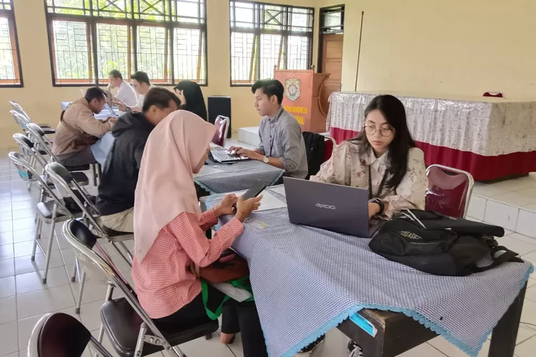 Bintek unsur pemerintah desa implementasi kebijakan transaksi non tunai di desa.  (Edi Prayitno/kontributor Kendal)