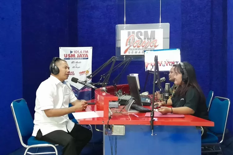  Dr. Supari menjadi narasumber dalam Talkshow Rektor Menyapa