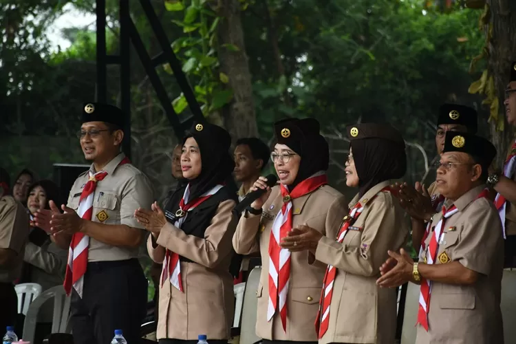 Pj Bupati Batang Lani Dwi Rejeki saat membuka kegiatan Pesta Siaga Pramuka pada, Kamis 25 April 2024.