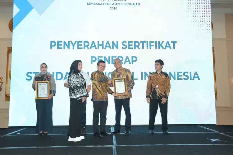 bank bjb dan bank bjb Syariah Catatkan Prestasi sebagai Perbankan Pertama dengan Sertifikasi Elektronik KAN