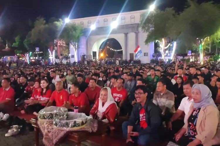 Pemkot Semarang gelar nobar Semifinal Piala Asia U23 Timnas Indonesia vs Uzbekistan di Balaikota.  (Humas Pemkot)