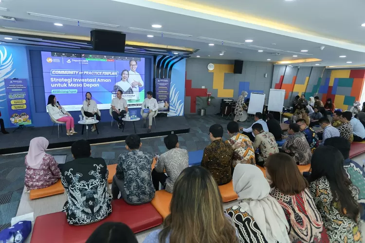 Lembaga Penjaminan Simpanan (LPS) menggandeng DepositoBPR by Komunal  berkolaborasi memberikan edukasi seputar investasi aman kepada pegawai LPS.  (dok)