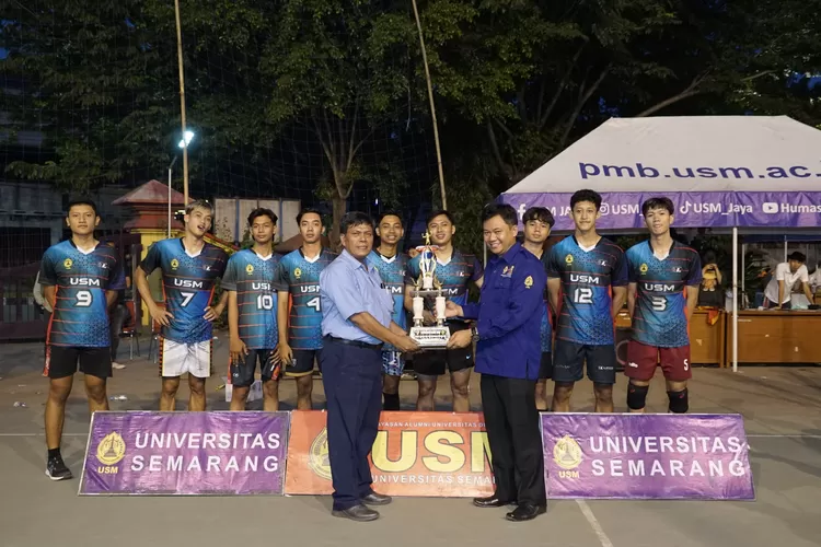 UKM voli USM gelar lomba voli antarfakultas (USM)