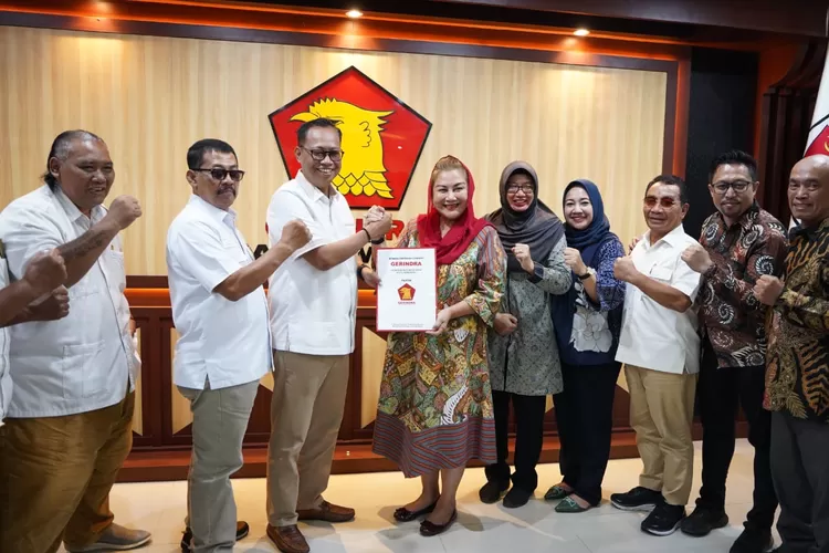 Hevearita Gunaryanti Rahayu saat memenuhi undangan penjajakan politik dari Gerindra.  (Humas Pemkot)