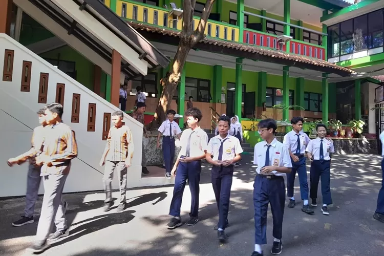 Cara melapor ke Ombudsman Jateng jika ada kejanggalan dalam PPDB 2024 (Ayosemarang.com/ Audrian Firhannusa)