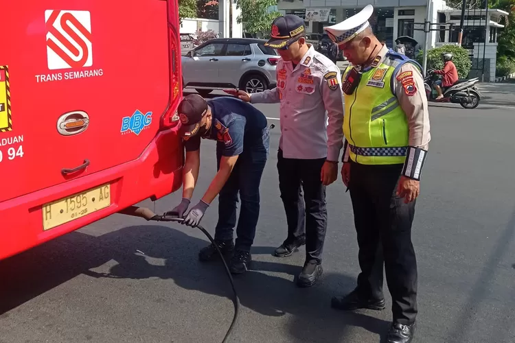 Dishub akan memperbaiki Bus BRT Trans Semarang karena ada yang tidak lolos uji emisi.  (Humas Pemkot)