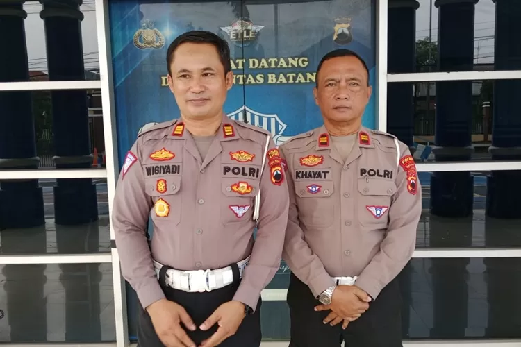 Kasatlantas Polres Batang, AKP Wigiyadi mengungkap fakta sebenarnya kejadian di rest area Batang. (Muslihun/Kontributor Batang)
