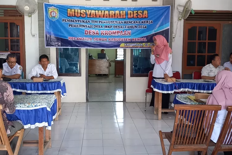 Musyawarah rembug stunting tahun 2024 di Desa Krompaan, Kecamatan Gemuh.  (edi prayitno/kontributor kendal)