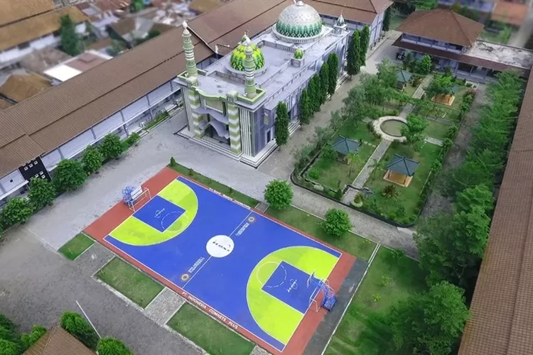 SMA Unggulan di Banyumas Versi LTMPT (facebook/infosmkn1pwt)