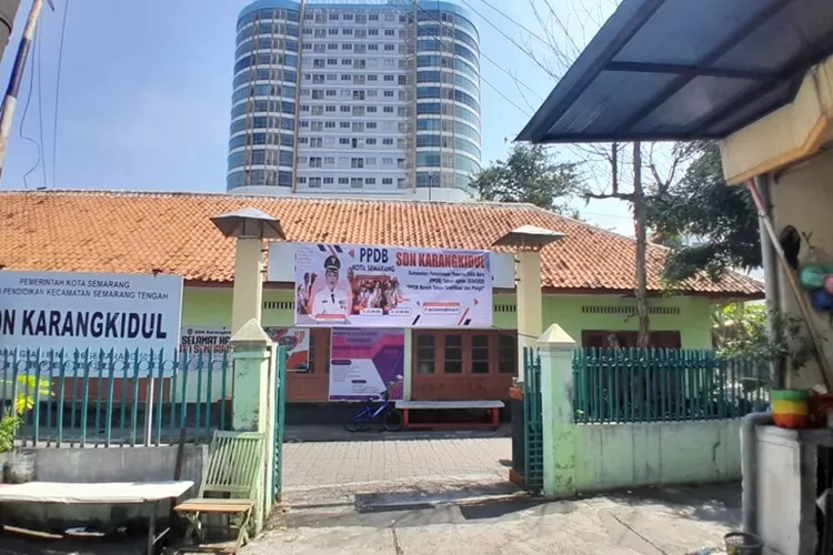 SD Karangkidul jadi salah satu SD Negeri yang kekurangan siswa pada PPDB SD Kota Semarang 2024.  (Ayosemarang.com/ Audrian Firhannusa)