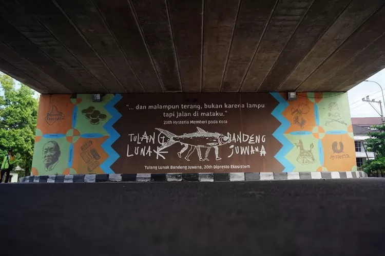 Mural Bandeng Tulang Lunak di Underpass Jatingaleh. Mural ini untuk menandai ulang tahun Kolektif Hysteria Semarang.  (Hysteria)