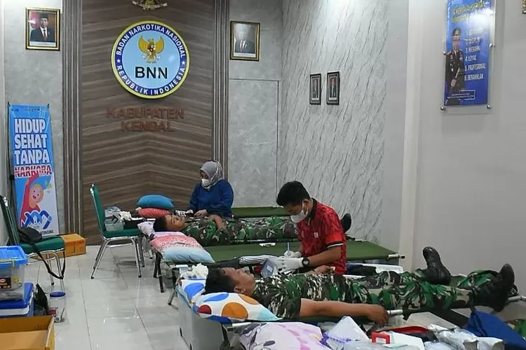 Donor darah sukarela di kantor BNN Kabupaten Kendal Jumat 5 Juli 2024.  (edi prayitno/kontributor Kendal)