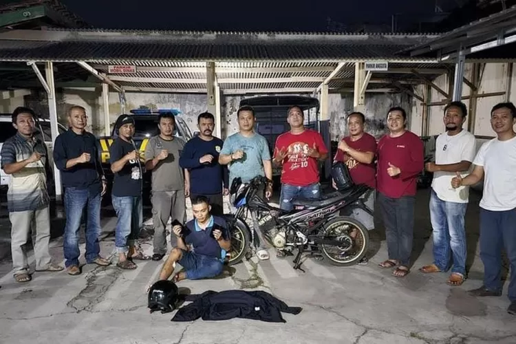 Jajaran Resmob Polres Kendal menangkap pelaku pencurian dengan kekerasan disebuah rumah kos di Ngaliyan Kota Semarang.  (istimewa)