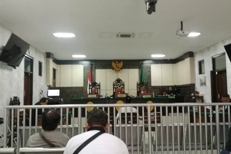Sidang kasus bus PO Haryanto seruduk Pajero di Pengadilan Negeri Batang.  (Muslihun Kontributor Batang)